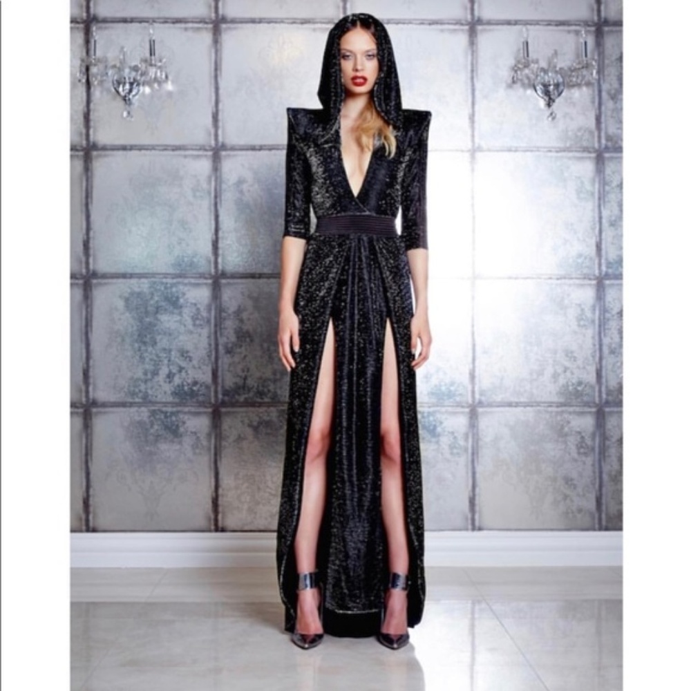 NWT Zhivago THE MADELEINE ASHTON Black Hooded Gown